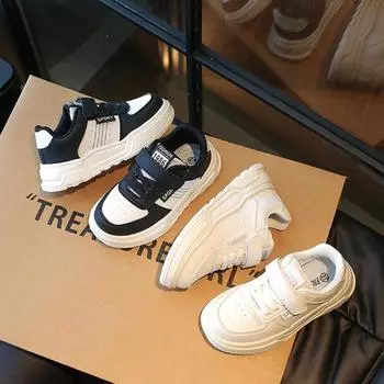 Модные универсальные детские легкие нескользящие белые туфли, новые кожаные туфли для девочек, корейская версия повседневной спортивной обуви 26 inner length 16CM чёрный