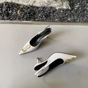 Модные универсальные стильные сандалии с заостренным носком из лакированной кожи с металлической пряжкой и сумкой-головой 35 белый