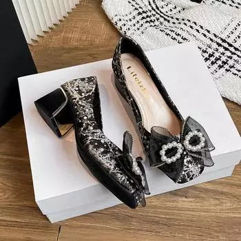 Модные весенние новые туфли для женщин, современные туфли-лодочки с круглым носком и бантом на высоком каблуке, женские туфли-лодочки с жемчужной цепочкой, большой размер 35 чёрный