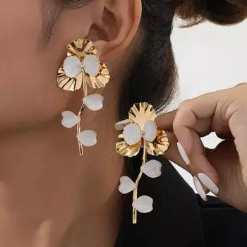 Модные висячие серьги для женских украшений зелёный