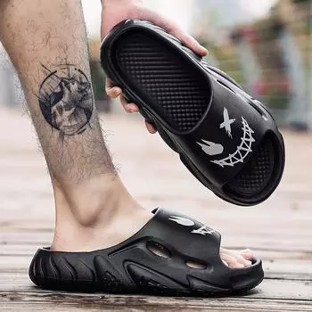 Модные высококачественные тапочки с черепом, новинка лета 2024 года, модные мужские тапочки, легкие и удобные, молодежные трендовые тапочки для выхода в свет 40-41 чёрный