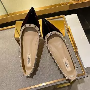 Модные заклепки с металлическим дизайном, остроносые туфли-мюли для женщин, кожаные модные туфли на плоской подошве, удобные лоферы, высококачественная офисная женская обувь 2024 35 белый