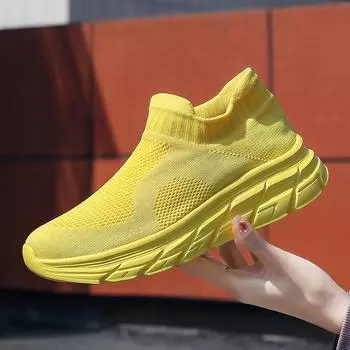 Модные желтые кроссовки Slip On для мужчин, сверхлегкие носки, обувь для мужчин, кроссовки на платформе, дышащие повседневные кроссовки для мужчин, кроссовки для бега 39