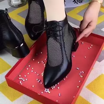 Модные женские ботильоны из искусственной кожи, элегантные, на среднем каблуке, короткие, в стиле ретро, модные, с острым носком, на шнуровке, черные летние ботинки, большие размеры 35 43 35 чёрный