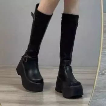 Модные женские ботинки на толстой подошве - Осень 2024: Стильные, универсальные и удобные рыцарские сапоги, идеально подходящие под юбки. 39 чёрный