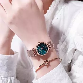 Модные женские часы литературные ретро маленькие зеленые часы повседневные кварцевые часы темпераментные женские часы с сетчатой цепочкой