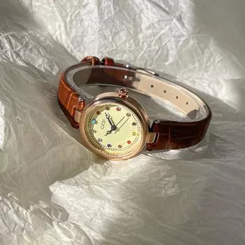 Модные женские часы во французском ретро-стиле, компактные квадратные кварцевые женские часы с цветными бриллиантами