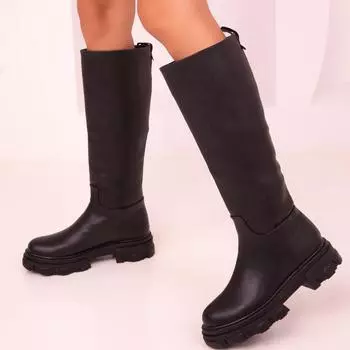 Модные женские черные сапоги