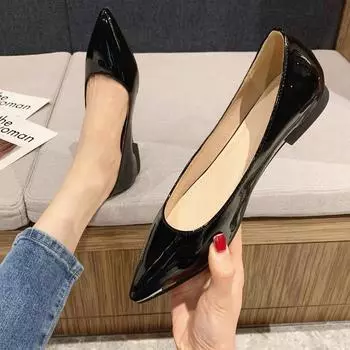 Модные женские кожаные туфли-слипоны ярких цветов с неглубоким носком для женщин, акция 2024 года, простые туфли на плоской подошве, весна, для отдыха, милые 35 чёрный