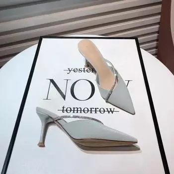 Модные женские сандалии, лето 2024, женская обувь, верхняя одежда, стиль Baotou Half Trailer, свежие, для девушек, вода, бриллианты, острые, крутые тапочки для женщин 34 чёрный