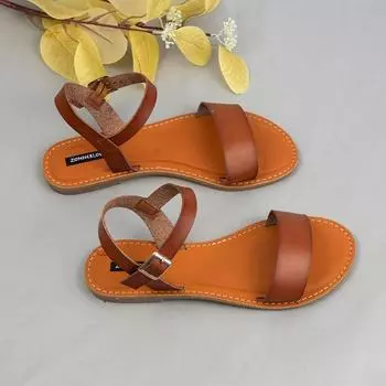 Модные женские сандалии на плоской подошве 2024 года, женские летние туфли с пряжкой в стиле ретро, однотонные, с круглым носком, удобные, повседневные, пляжные, красные, желтые, большого размера 37 коричневый