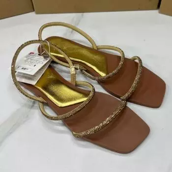 модные женские сандалии на плоской подошве с блестящими кристаллами и бриллиантами на ремне, модные туфли с квадратным носком 2024 года, летние туфли для вечеринок, сексуальные легкие сандалии больших размеров Mujer 37 золотой