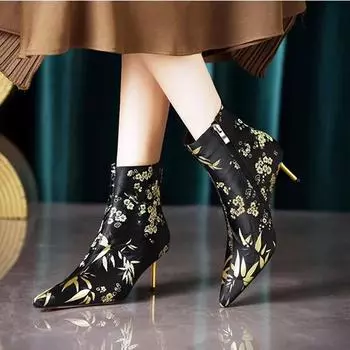 Модные женские сапоги на высоком каблуке с острым носком 2024 года, модные сапоги в этническом стиле с принтом, сексуальные тонкие высокие ботильоны с молнией по бокам для женщин 35