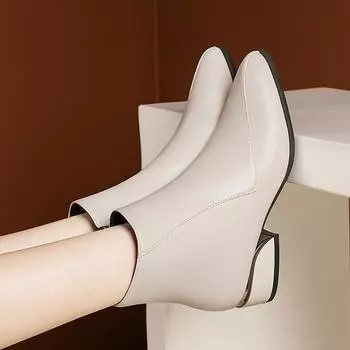 Модные женские сапоги с заостренным носком, с боковой молнией, на толстом каблуке, простые, с текстурой, универсальные короткие сапоги 41 чёрный