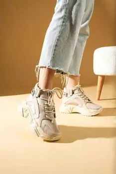 Модные женские спортивные ботинки на высокой удобной подошве на шнуровке 36-201-23Ygart