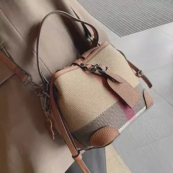 Модные женские сумки-ведра 2025 года: Высококачественные, нишевые модели сумок через плечо и через плечо на осень/зиму