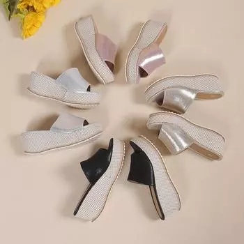 Модные женские тапочки на каблуке с уклоном 2024 года, летняя новая верхняя одежда, одно слово, водонепроницаемые, с толстым дном, классные женские тапочки большого размера 36 серебряный