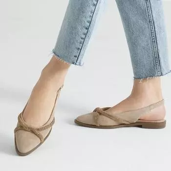 Модные женские туфли из натуральной замши бежевого цвета с камнем на плоской подошве