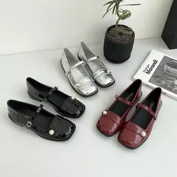 Модные женские туфли-лоферы с квадратным носком, новинка 2024 года, черные, серебристые, красные, лакированные, с заклепками, на низком каблуке, осенне-весенние туфли 5.5 чёрный