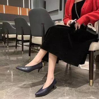 Модные женские туфли на низком каблуке для женщин, горячая распродажа, сексуальные туфли на низком каблуке для офиса и карьеры, с острым носком, большие размеры, для женщин 35