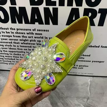Модные женские туфли на плоской подошве, женская обувь со стразами, женские туфли-мюллеры больших размеров с жемчугом, женские лоферы из лакированной кожи, туфли без шнуровки