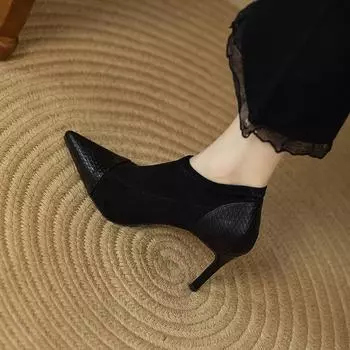 Модные женские туфли на высоком остром каблуке. Новые модные женские туфли на тонком каблуке с глубоким вырезом. 35