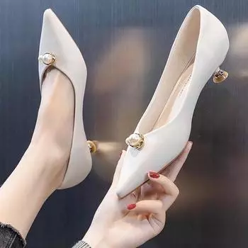 Модные женские туфли с заостренным бисером на среднем каблуке, летнее платье 2024 года, элегантные стильные туфли-лодочки Zapatos Mujer, однотонные туфли 35 чёрный