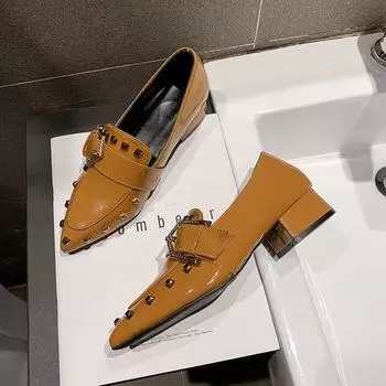 Модные женские весенние туфли с заклепками, женские туфли с острым носком на толстом каблуке, британский новый стиль, женские туфли без застежек Zapatillas Mujer 35