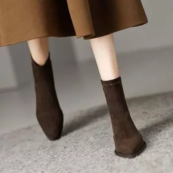 Модные женские замшевые ботильоны на высоком каблуке зимняя мода сексуальные туфли с острым носком для женщин 2024 модные зимние сапоги элегантные 35 чёрный