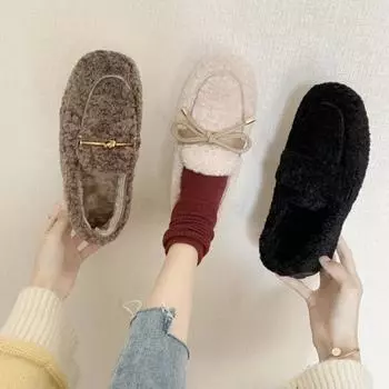 Модные женские зимние ботинки Slip on Furry, новинка 2024 года, однопедальные туфли Flocks Flat Shoes, женские хлопковые туфли для сохранения тепла, домашние тапочки 35