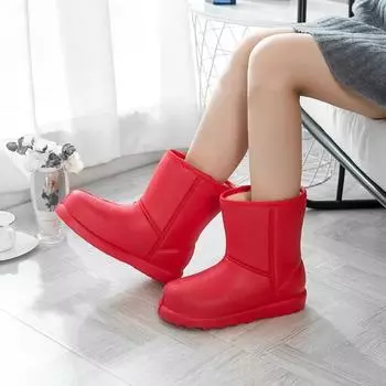 Модные зимние ботинки для женщин 2024 года, новые нескользящие дождевые ботинки из ЭВА, водонепроницаемые дождевые ботинки из плюша и теплые хлопковые ботинки 37 чёрный