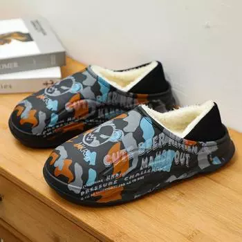 Модные зимние мужские хлопковые тапочки для дома, удобная мягкая нескользящая обувь, теплые хлопковые тапочки для дома и улицы из бархата 38-39 чёрный