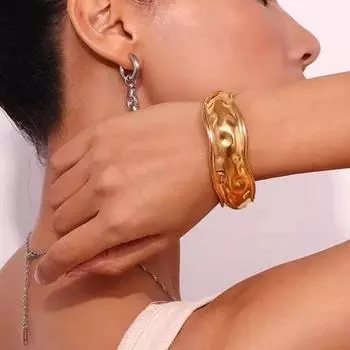 Модный браслет из титановой стали с лавовым молотком, женский нишевый дизайн, открытый браслет из 18-каратного золота из нержавеющей стали, не выцветает