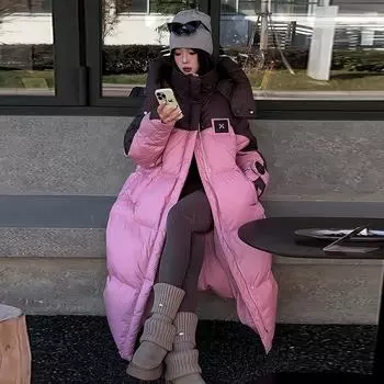 Модный брендовый пуховик женский, длина 2024, зимняя утепленная куртка выше колена, подходящая по цвету, большая стеганая белая куртка на утином пуху S розовый
