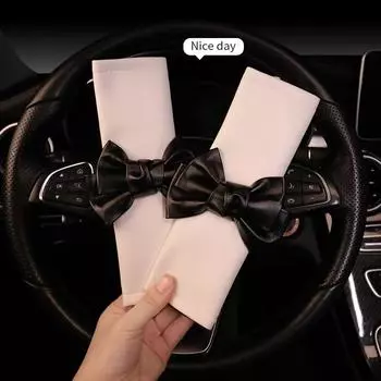 Модный чехол для ремня безопасности автомобиля с черным бантом, регулируемый чехол для ремня безопасности автомобиля, наплечная накладка для детей и взрослых, аксессуары для салона автомобиля розовый