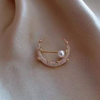 Модный дизайн Sense Flash Diamond Moon Pearl Brooch Женская мода Темперамент Интернет Знаменитость Личность Одежда Аксессуары