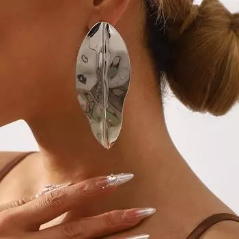 Модный и индивидуальный темперамент, новые серьги с ретро-дизайном, серьги из сплава с листочками