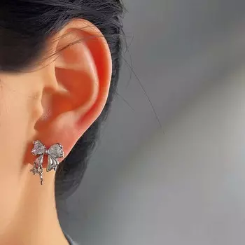 Модный изысканный бант из кристалла циркона, серьги-клипсы для женщин, серьги для вечеринок, ювелирные изделия в подарок без проколотых ушей как