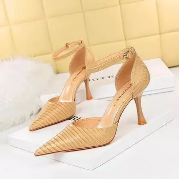 Модный лук: Бокал для вина, высокие каблуки С неглубоким горлышком и заостренным кончиком Ретро Текстура древесины Полый Вырез и прямой силуэт с сандалиями 36 абрикосовый