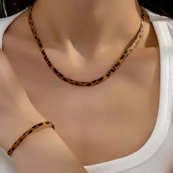 Модный минималистичный комплект из браслета и ожерелья с леопардовым принтом для женщины