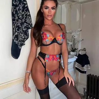 Модный новогодний комплект красного сексуального нижнего белья, комплект из трех предметов с поясом для чулок S