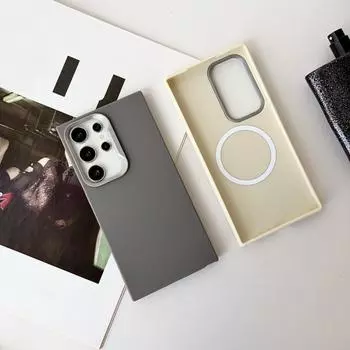 Модный однотонный чехол Magsafe Magnetic для телефона Samsung S24 FE S23 Ultra S22 S21 Plus S20 TPU мягкий противоударный матовый бампер Samsung S24 Ultra чёрный