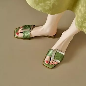 Модный темперамент Новые китайские повседневные универсальные односложные тапочки Женские ленивые люди носят классные тапочки на лето 35 зелёный