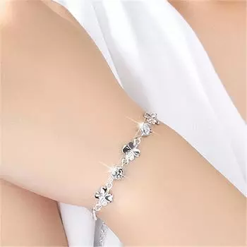 Модный женский браслет с клевером