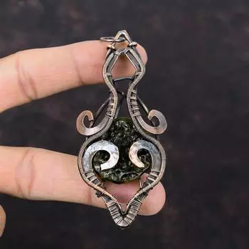 Молдавитовый кулон, кулон в медной проволоке, кулон из настоящего драгоценного камня, ювелирные изделия ручной работы, новый кулон, медные украшения для подарка