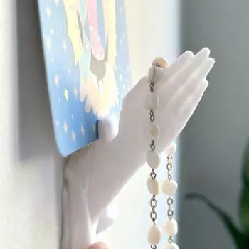 Молитвенная ладонь, настенное крепление, художественная статуэтка из смолы для домашнего декора, декоративная скульптура «Молящиеся руки» для дома, гостиной, спальни, стены белый