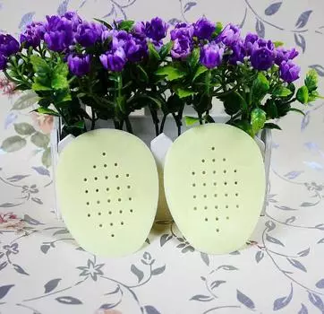 Молочно-белые силиконовые накладки на переднюю часть стопы для женской обуви - противоскользящие и регулируемые 33G Universal