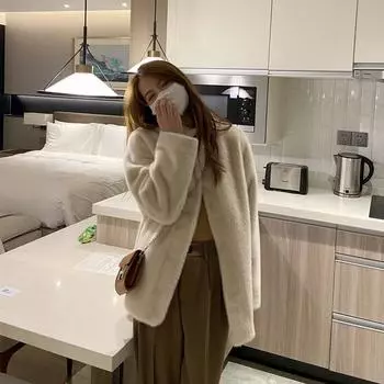 Молодой экологически чистый мех модный шикарный высококачественный смысл мех интегрированная норковая шуба средней длины ленивый ветер женский осень и зима S [within 52.5kg] бежевый