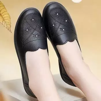 Mom shoes spring and autumn leather shoes jelly sole non-slip women s single shoes comfortable work elderly shoes middle-aged and elderly 2024 new mod 35 чёрный