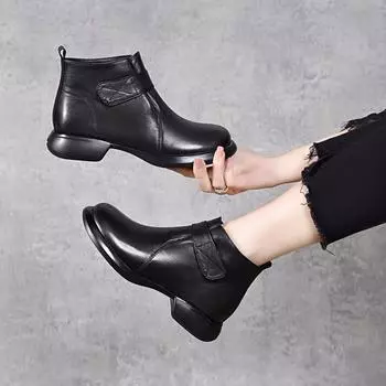 Mom shoes women s autumn and winter new short boots round head Velcro flat boots velvet warm first layer cowhide leather boots 34